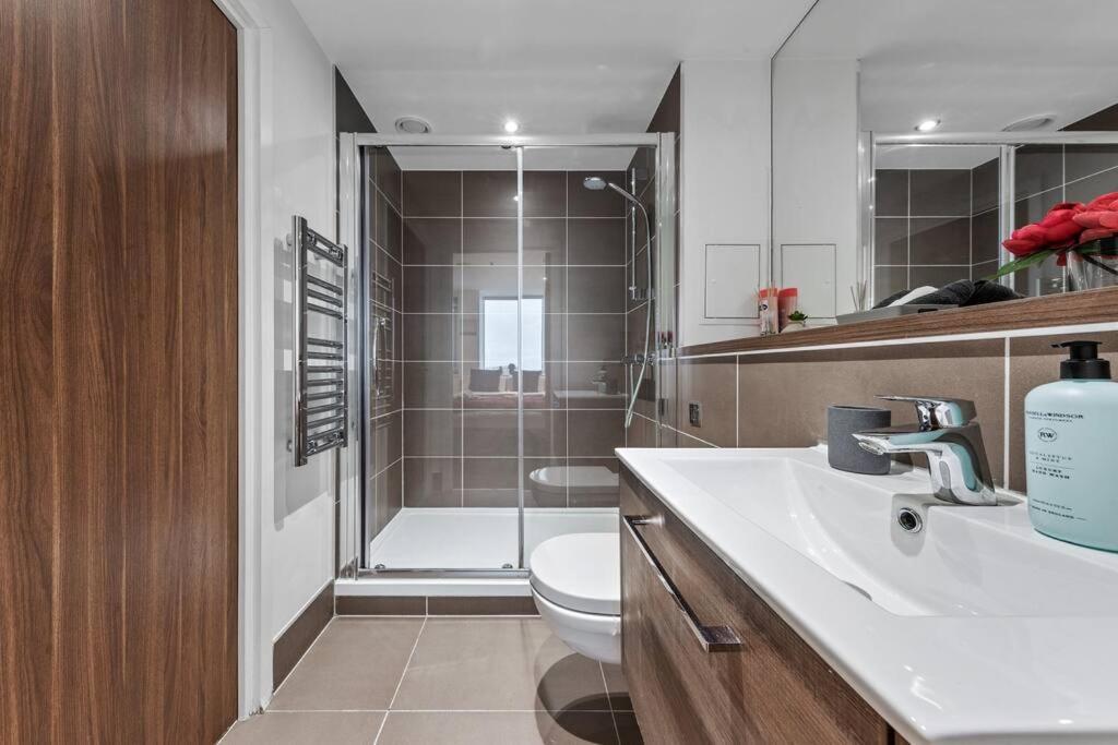Amazing Britania 1 Bedroom Flat In London Bp40 מראה חיצוני תמונה