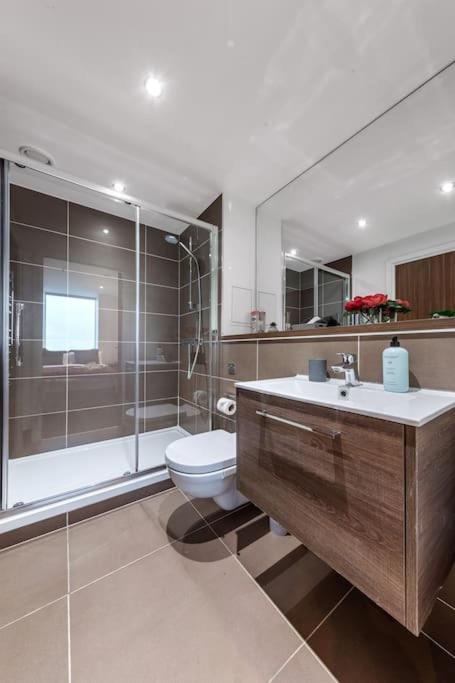 Amazing Britania 1 Bedroom Flat In London Bp40 מראה חיצוני תמונה